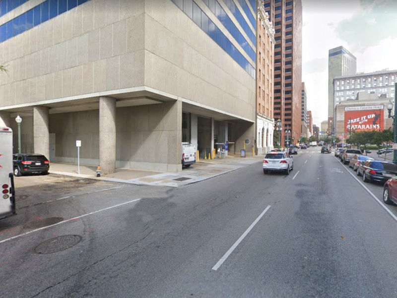 Parking at Poydras Center Parking Garage
