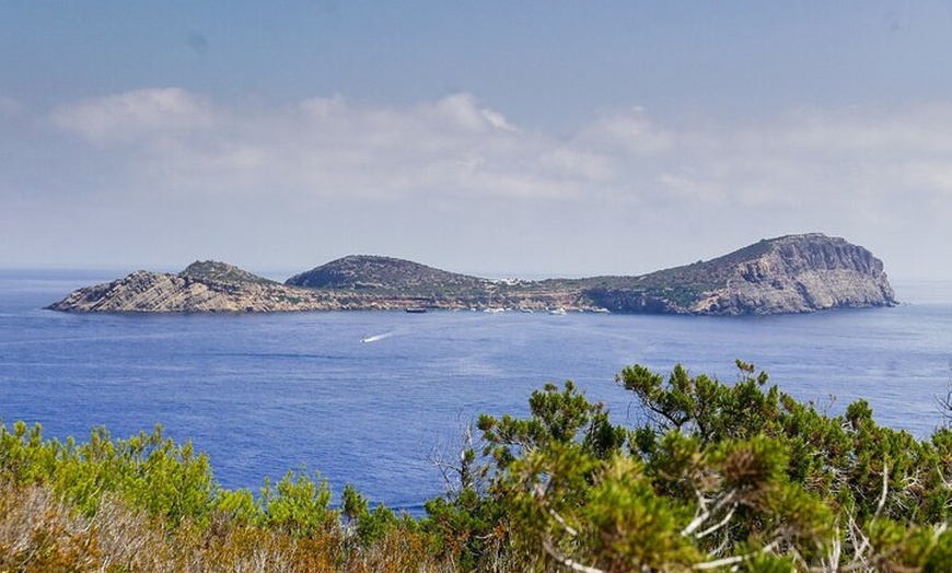 Image 6: Tour Privado Norte de Ibiza Calas Playas y Isla de Tagomago
