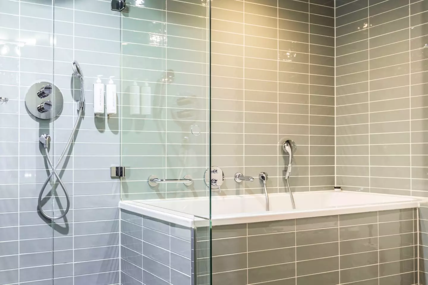 ✈ PAESI BASSI | Amsterdam - Hotel De Hallen 4*, 2 notti - Centro città