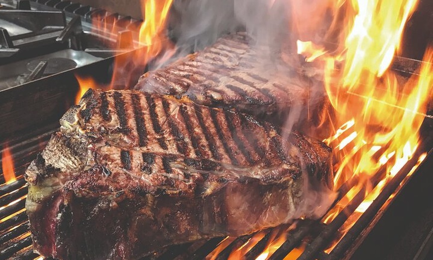 Image 3: Cena con bistecca alla Fiorentina e degustazione