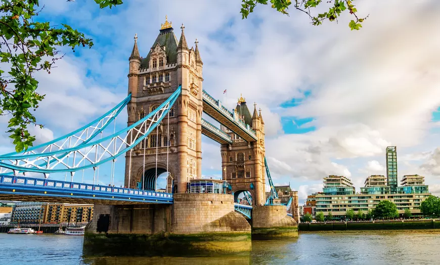 Image 1: ✈ REGNO UNITO | Londra - Holiday Inn Express London - Hammersmith, ...
