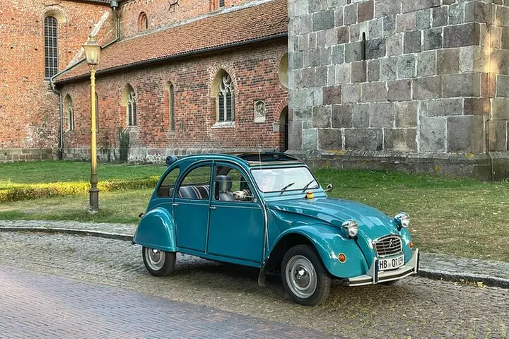 Oldtimer Citroen 2CV mieten für Ausflug - Primary Image