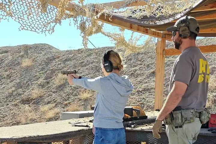 Outdoor Shooting Experience with Transfer and Lunch in Las Vegas