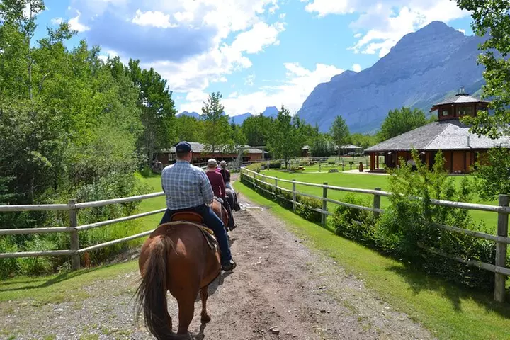 Ridge Ride 2-Hour Horseback Trail Ride in Kananaskis - Second Medium