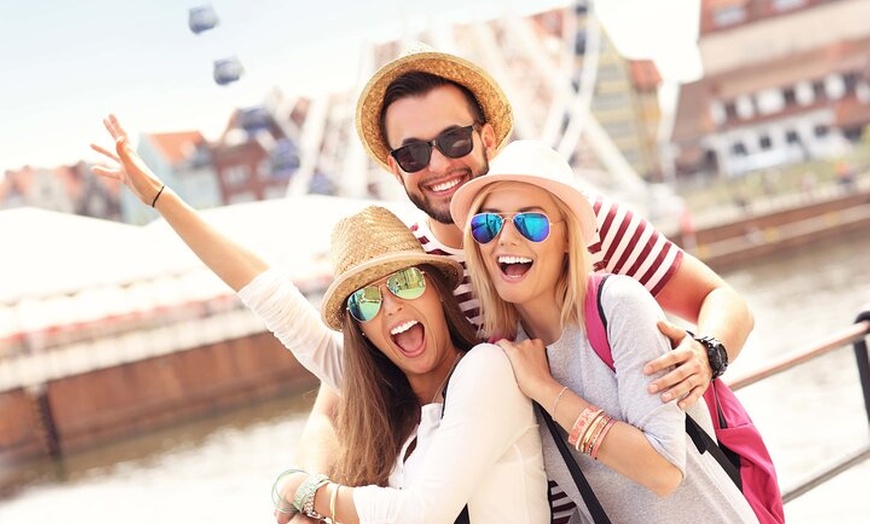 Image 2: London Sights, Shops & Museums - Day Tour from Brighton