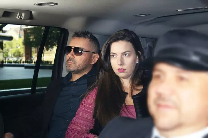 Limo Private Transfer Logan International Airport to Boston