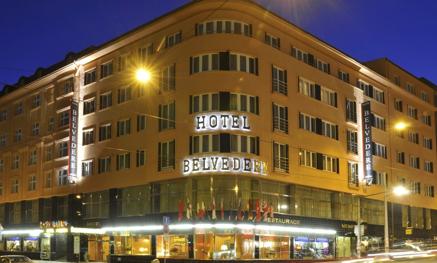 Image 2: ✈ RÉPUBLIQUE TCHÈQUE | Prague - Belvedere Hotel Prague 4* - City break