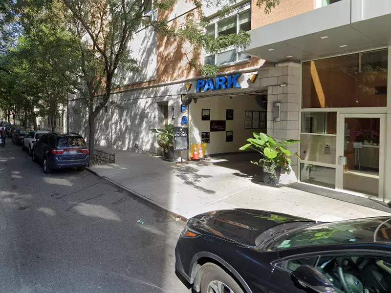 Parking at Stable Car Parking - Park 115th LLC Garage