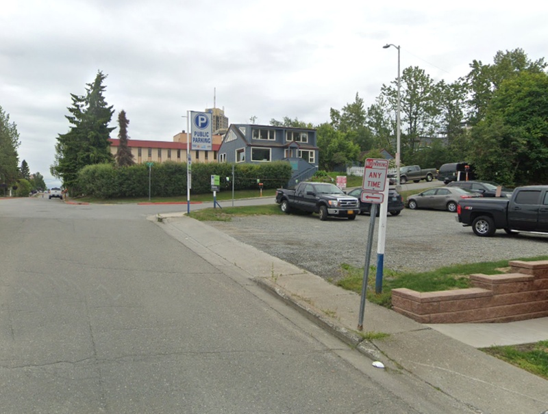 Parking at [5031] 5031 W. 2nd Ave. Lot