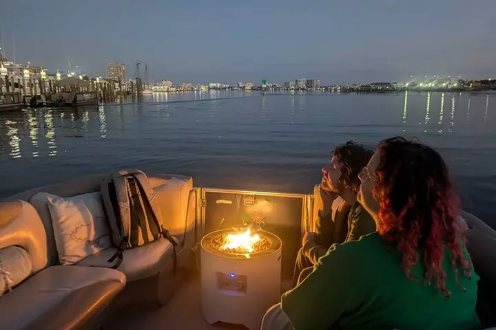 Sunset / Harbor & Bay Cruise in Destin with Complimentary Wine