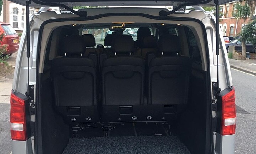 Image 6: One Way Taxi Transfer from London City Airport to London