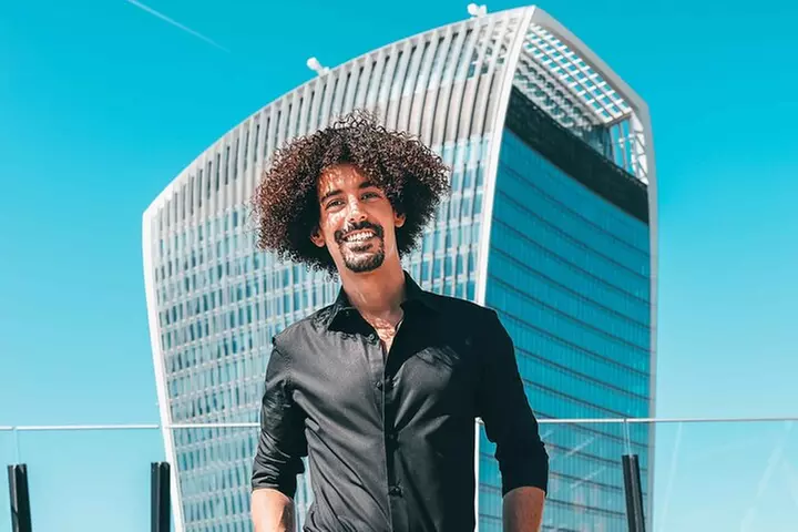 Photoshoot in London with Professional Photographer