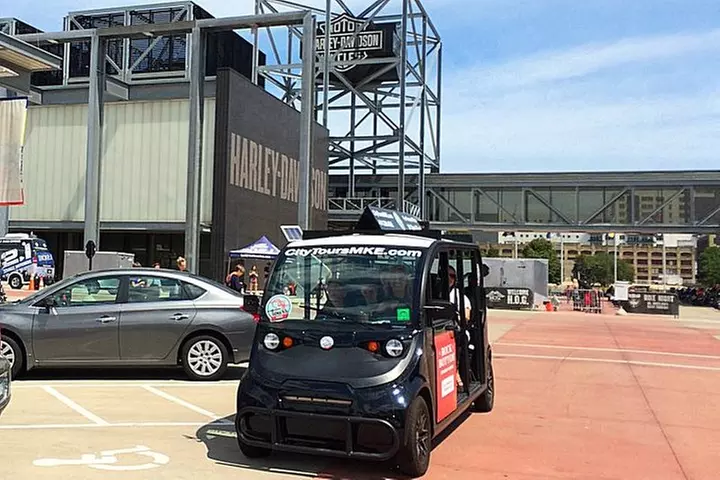 Discover Iconic Milwaukee Tour