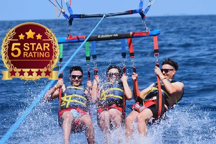 Parasailing in Waikiki from Oahu Hawaii
