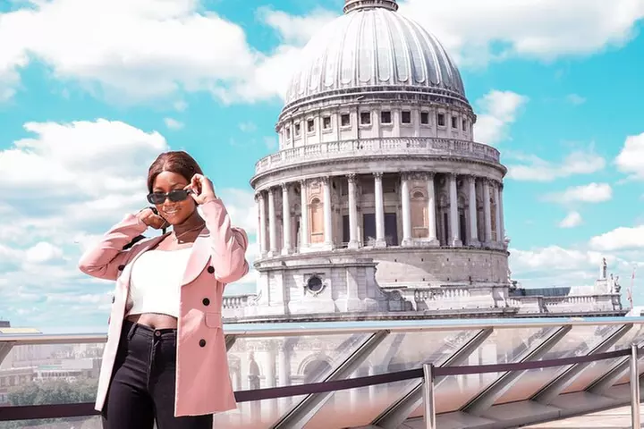 Photoshoot in London with Professional Photographer