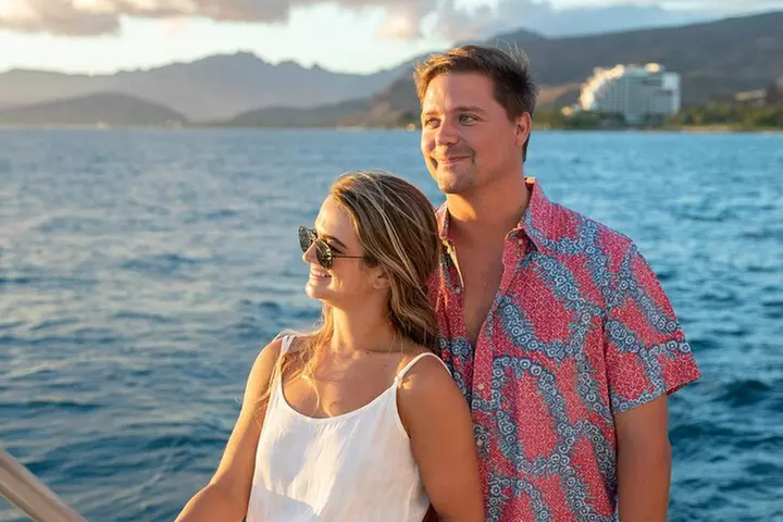 2-Hour Oahu Sunset Catamaran Sail
