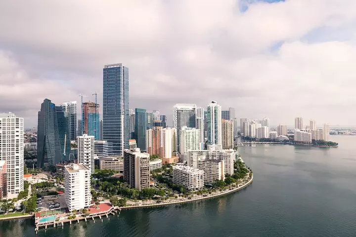Magic Air Tours: Private Luxury Flight over Miami Beach