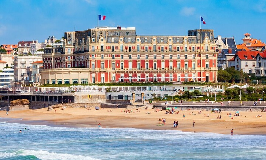 Image 11: Bonjour Biarritz : Private 2 - Heure Intro City Walk avec Guide Local