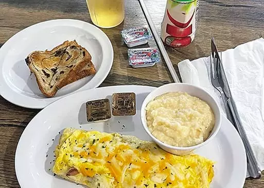 5% Cash Back at Roni's