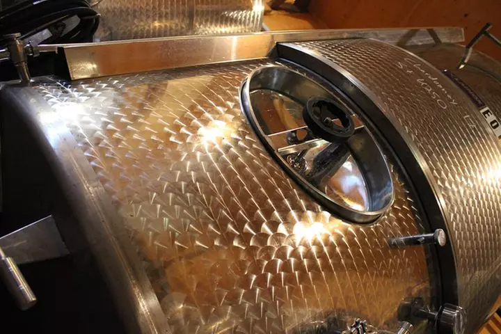 Grape to Glass Wine Experience - Second Medium