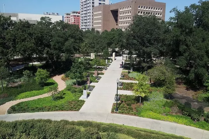 Self-Guided Scavenger Hunt: Houston's Museum District