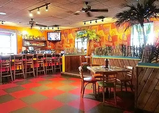 5% Cash Back at Poco's