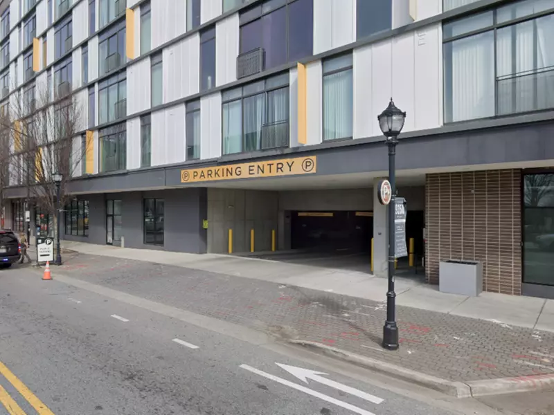 Parking at 935M Garage