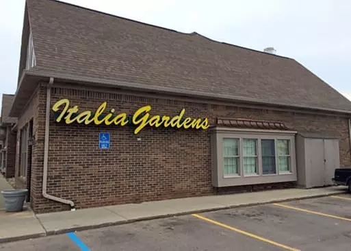 5% Cash Back at Italia Gardens