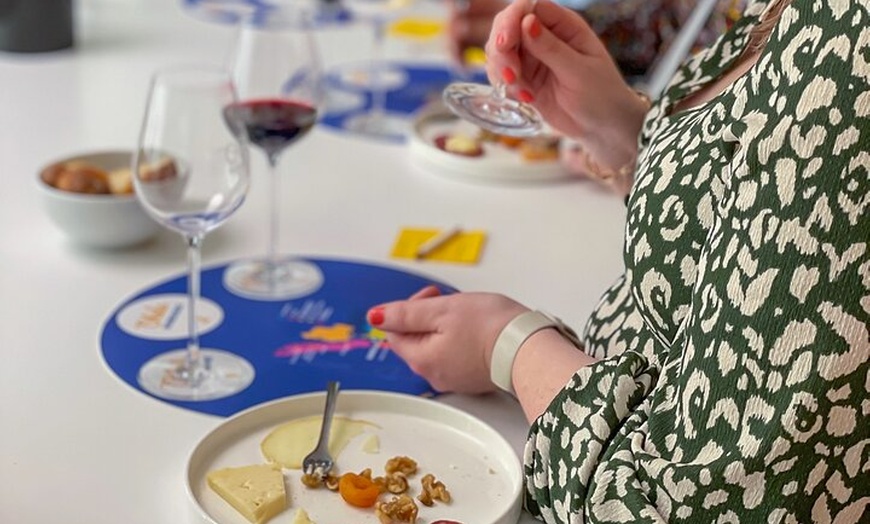 Image 2: Initiation aux vins de Bordeaux avec Fromages & Charcuterie