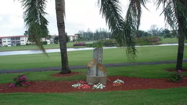 Online Booking - Round of Golf at Hollybrook Golf & Tennis Club - Primary Image