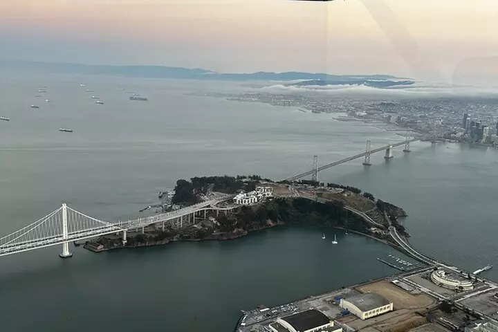 30-40 Minute Airplane San Francisco Bay Flight Tour