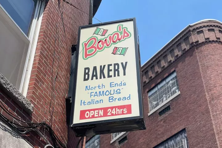 Self Guided "The North End Pizza, Cannoli and Picnic" Solo Walking ...