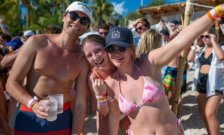 Image 2: Catamaran Adventure Isla Mujeres with Snorkeling and Beach Club
