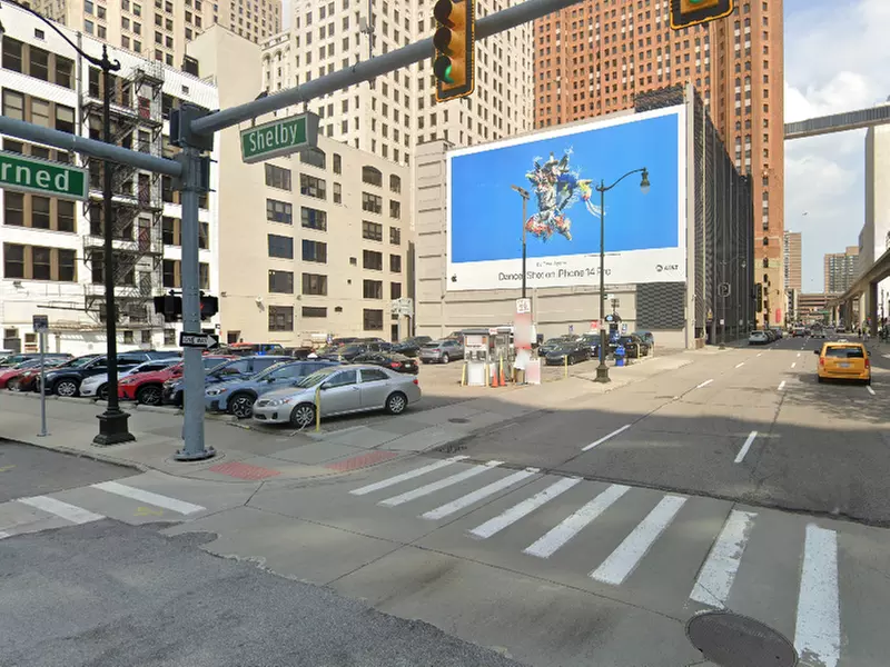Parking at 164 W. Larned St. Lot