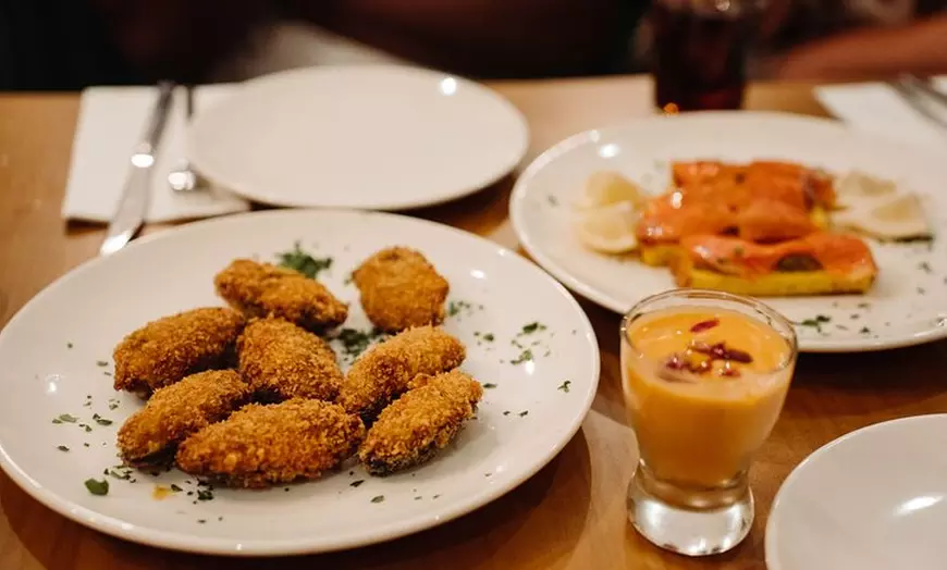 Image 14: Visita nocturna por la historia del Madrid antiguo con tapas