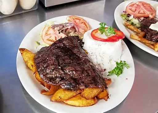 5% Cash Back at El Puerto Restaurant & Grill