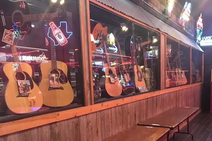Billy Bob's Texas Honky Tonk Dinner and Photo Package