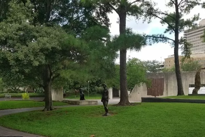 Self-Guided Scavenger Hunt: Houston's Museum District