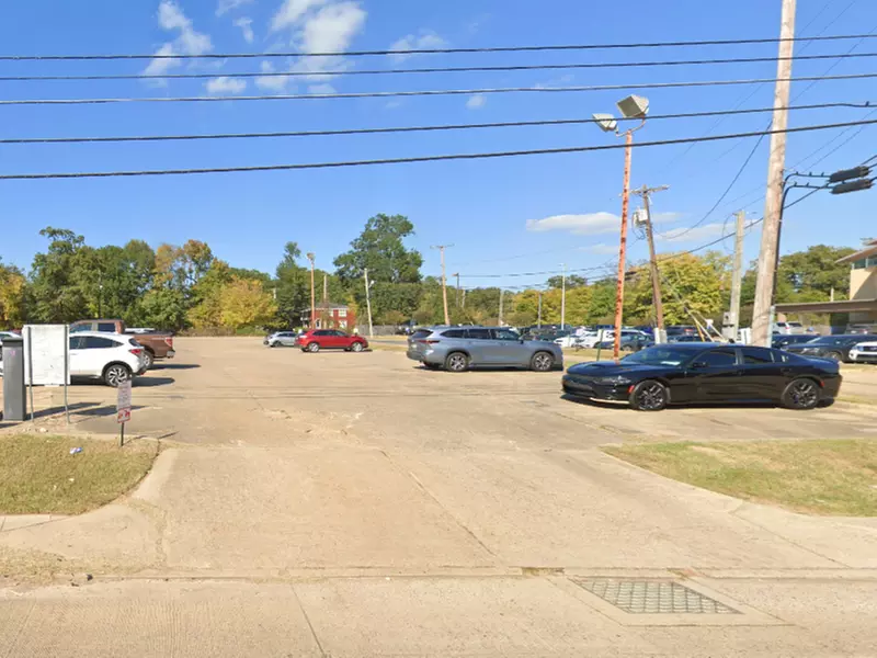 Parking at Lot 1101