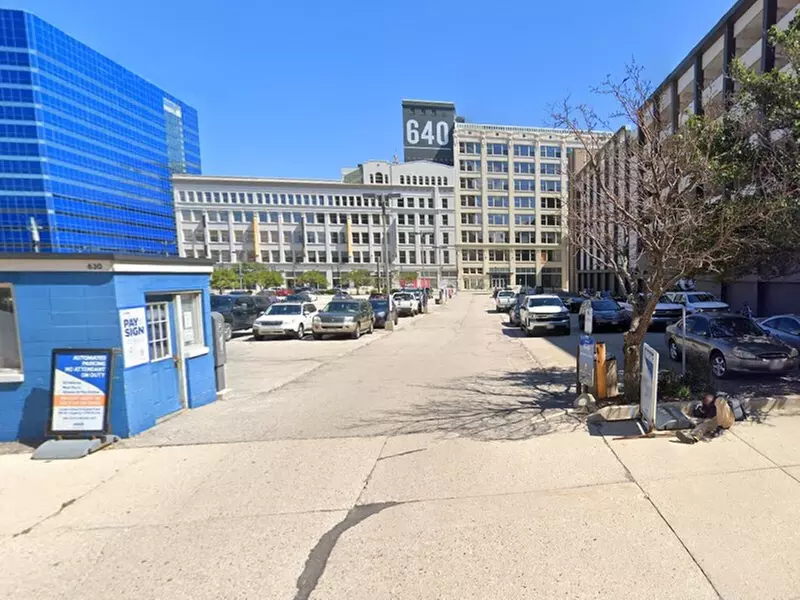 Parking at 630 N. 5th St. Lot