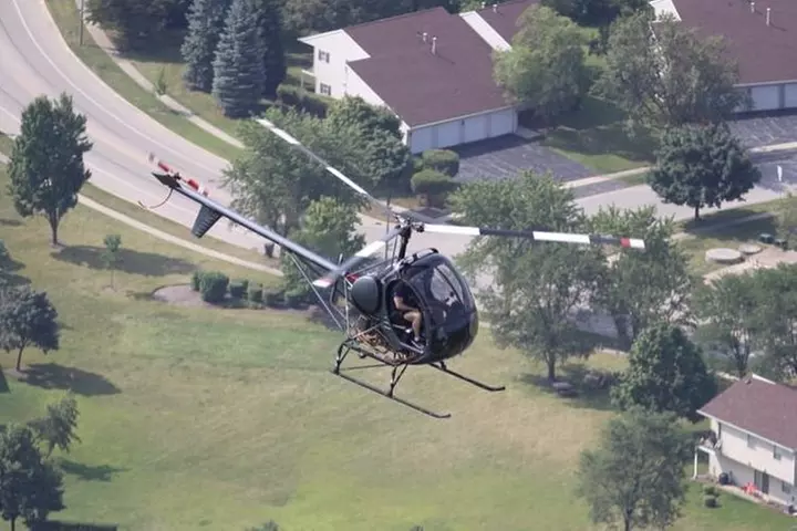 Learn to Fly a Helicopter: Chicago Helicopter Pilot Intro Flight - Primary Image