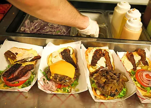 5% Cash Back at Charm City Burger Company