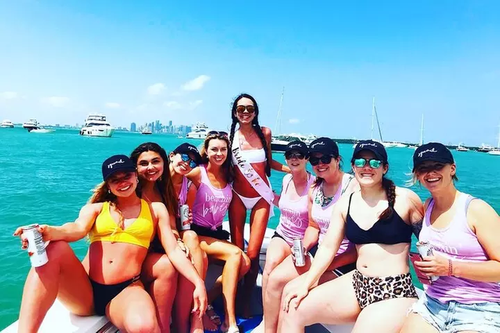 Miami Private Boat Rental to Sandbars and More
