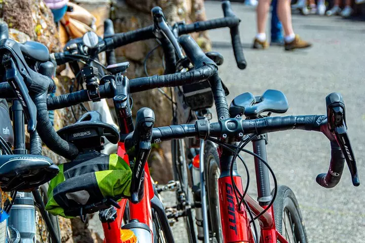 Unforgettable Small Group Biking Tours from Chicago to Milwaukee
