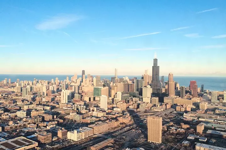 Private 45-Minute Chicago Skyline Helicopter Tour