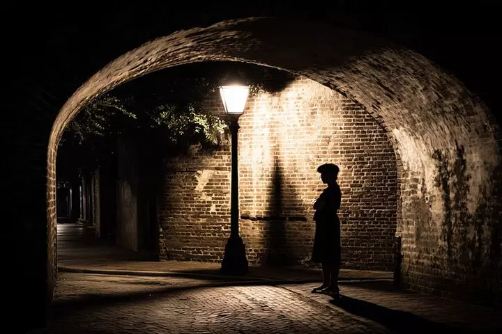 Small Group Ghost Tour Charleston: 60min of True Haunted History
