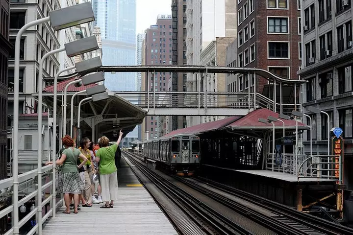 Chicago City Tour: Elevated Architecture Tour with Train Ticket Inc...