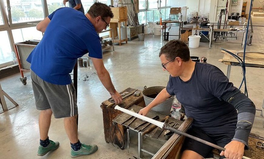 Image 11: Tour Fornace Arte di Murano vetreria artistica originale vetro di M...