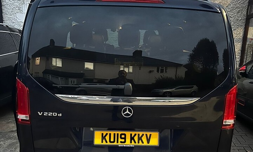 Image 8: One Way Taxi Transfer from Heathrow Airport to Stansted Airport