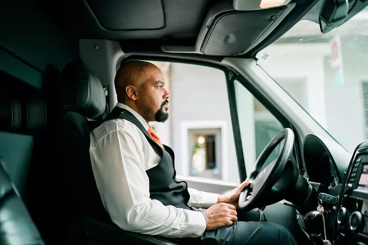 Seattle Arrival Chauffeur Driven Airport Transport